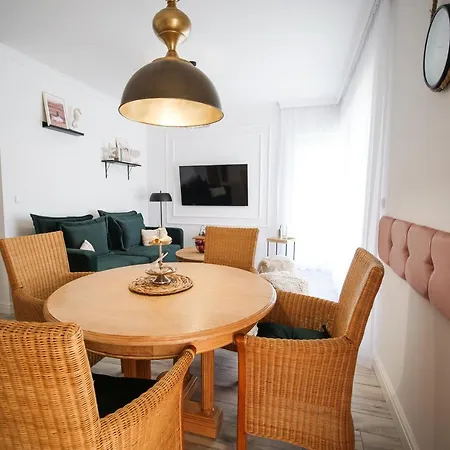Appartement Luksusowe Bursztynowy ,,lesny Poranek